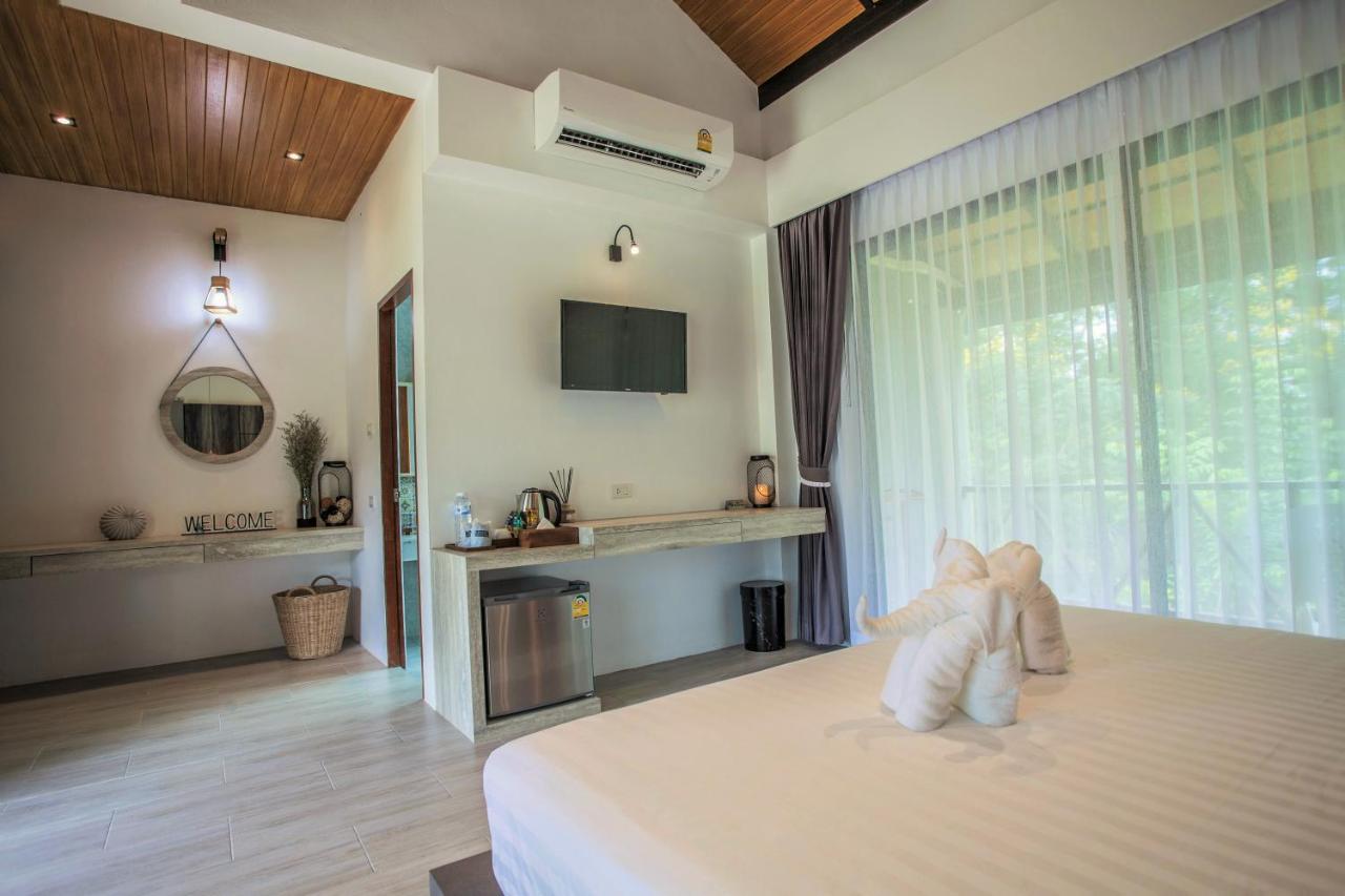 The Mantra Navi Hotel Ko Lanta Exterior foto