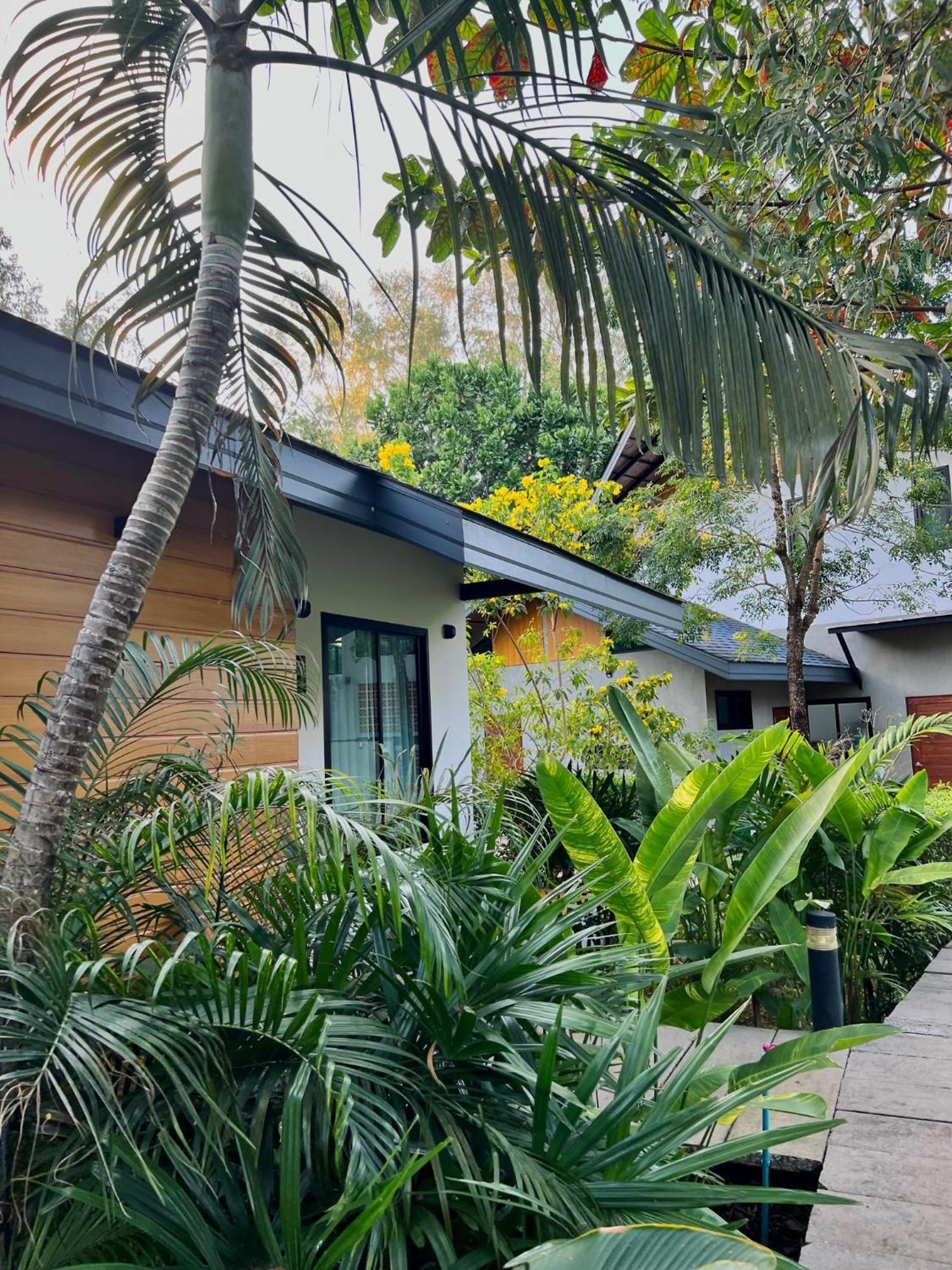 The Mantra Navi Hotel Ko Lanta Exterior foto